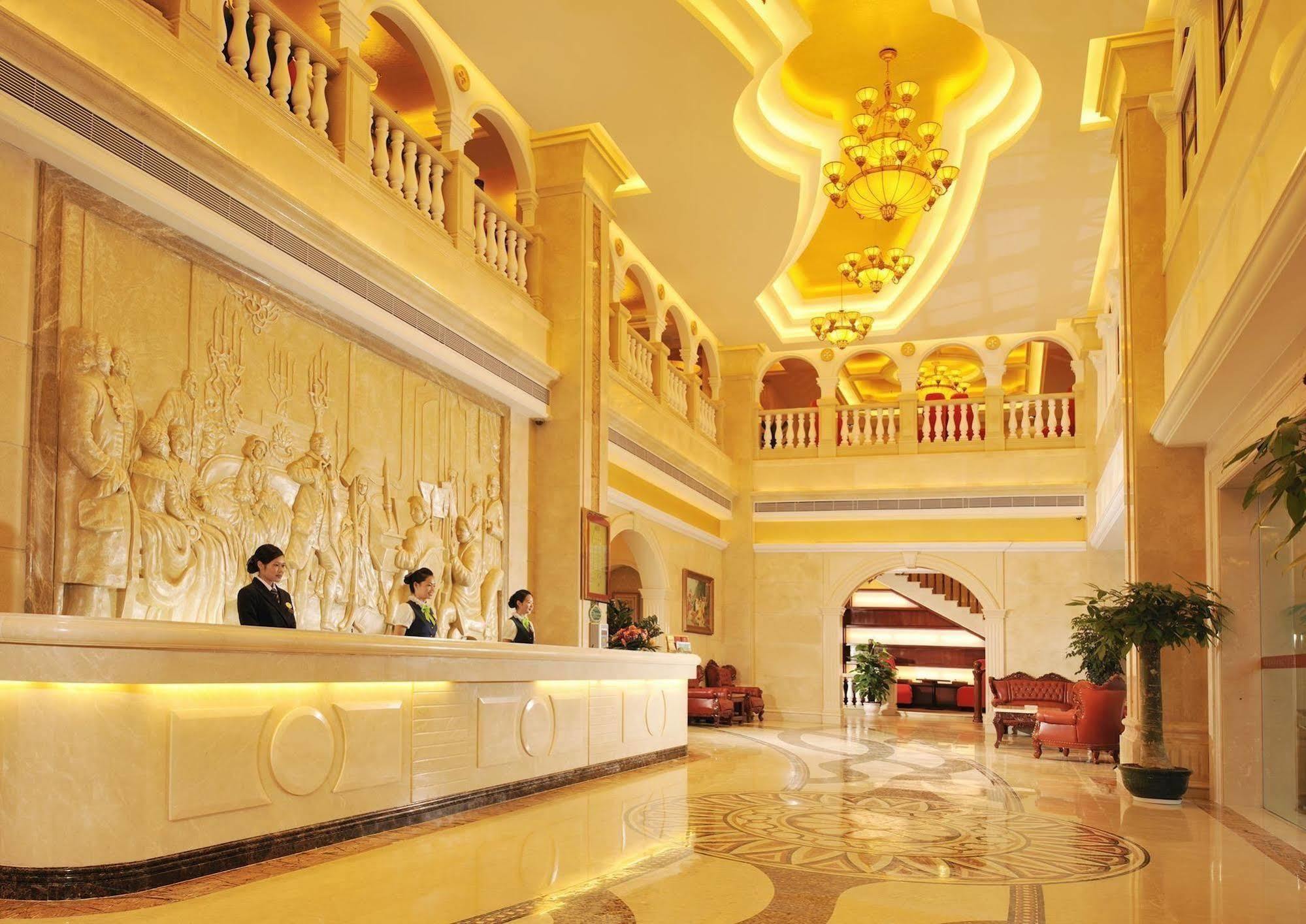 Vienna Hotel - Shenzhen Higher Education Mega Center Екстериор снимка