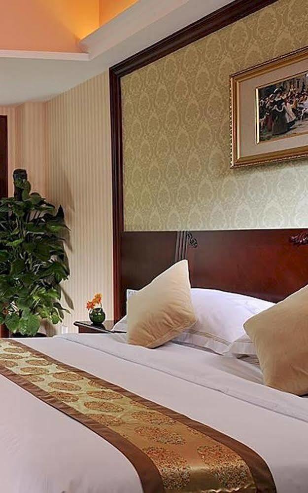 Vienna Hotel - Shenzhen Higher Education Mega Center Екстериор снимка